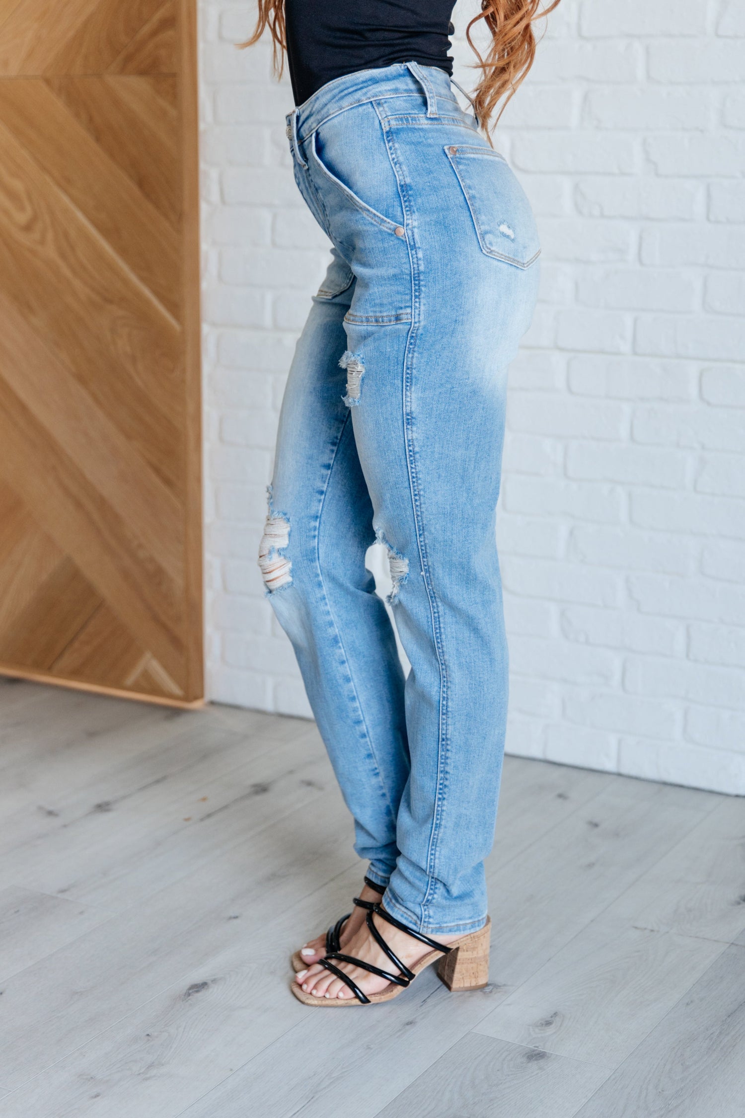 Aiden High Rise Patch Pocket Distressed Boyfriend Jeans - Mulberry Skies