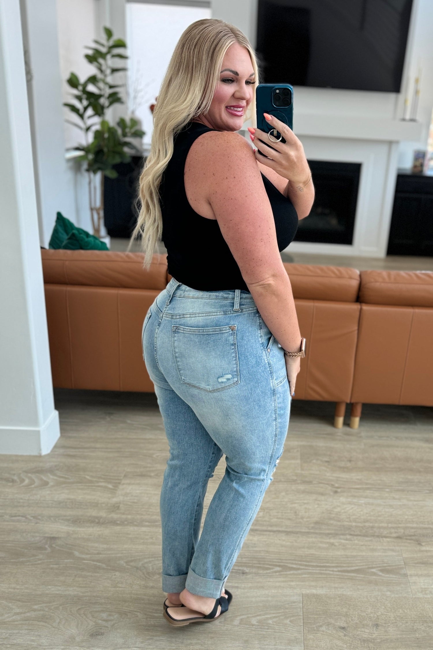 Aiden High Rise Patch Pocket Distressed Boyfriend Jeans - Mulberry Skies