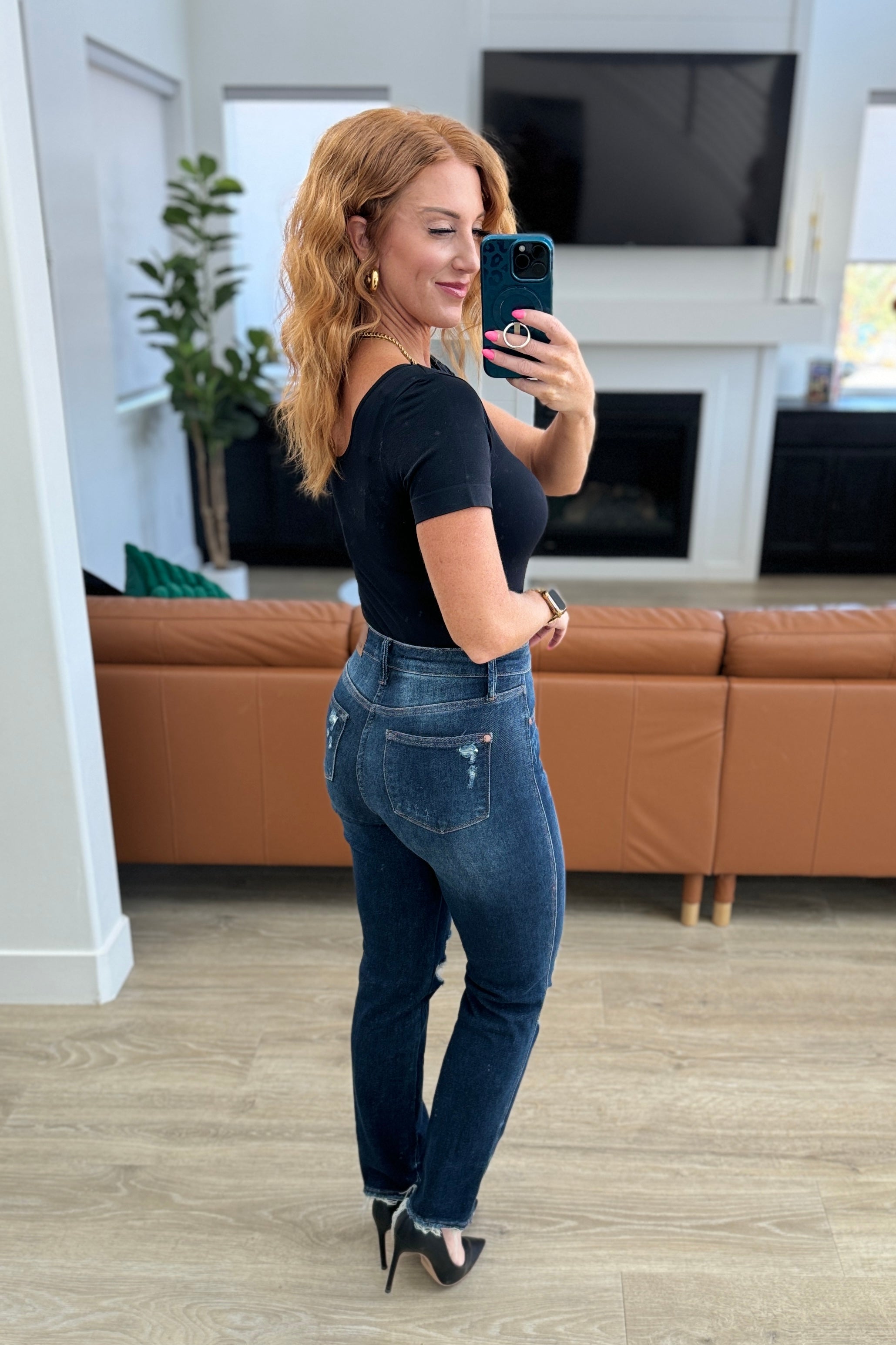 Montana High Rise Rigid Magic Distressed Straight Jeans - Mulberry Skies