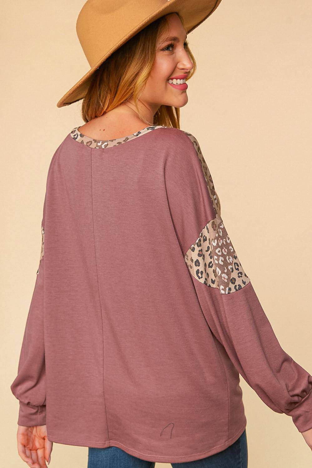LEOPARD PATCHWORK CHEVRON YOKE KNIT TOP-Mulberry Skies