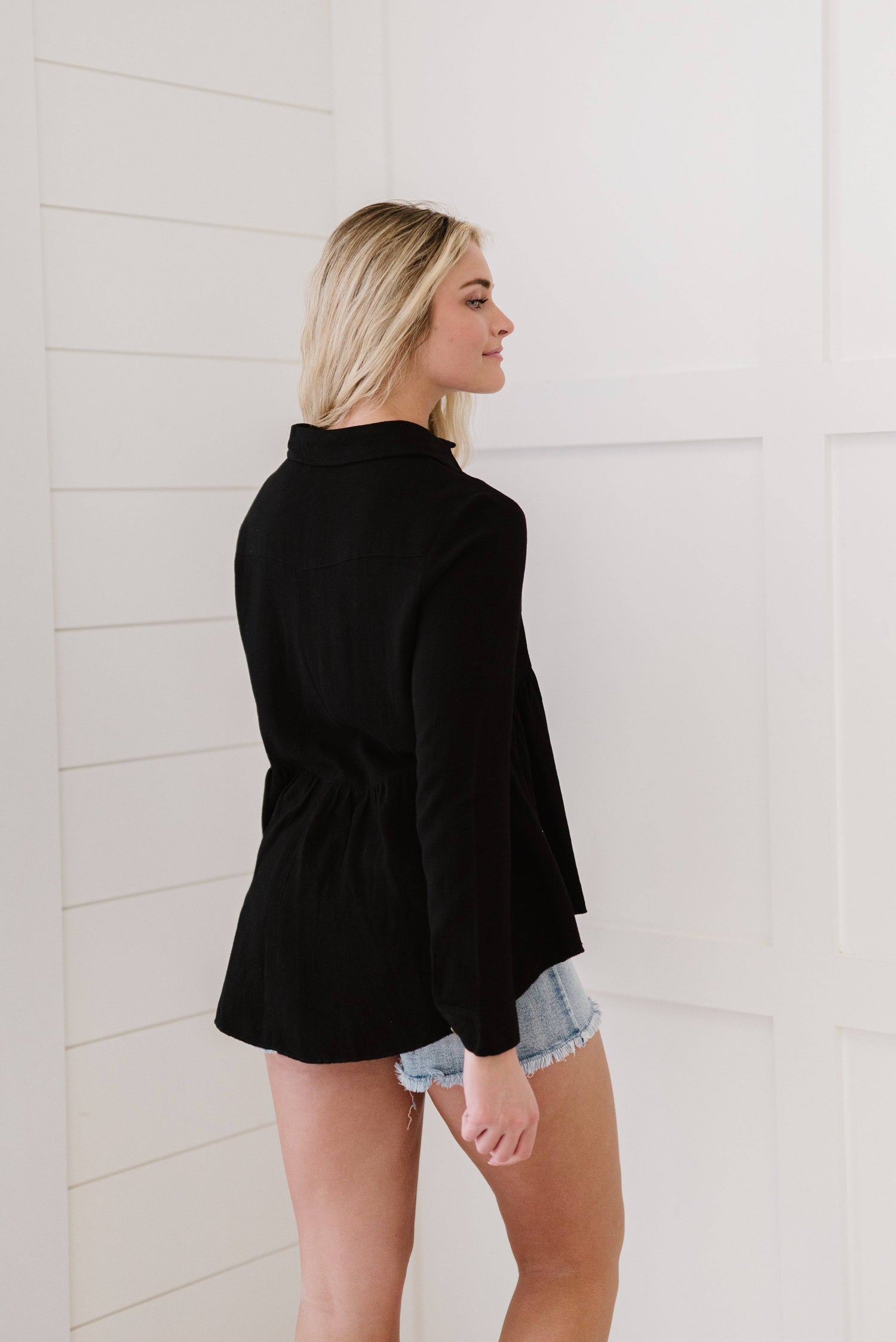Great Days Ahead Button Down Top - Mulberry Skies